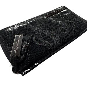 Kenneth Cole Black Large Leather zip around Snakeskin print wallet